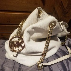 Authentic Michael Kors Jetsetter handbag